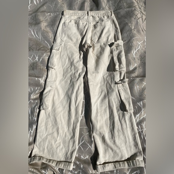 PacSun women’s 90’s baggy cargo pants - Picture 3 of 3